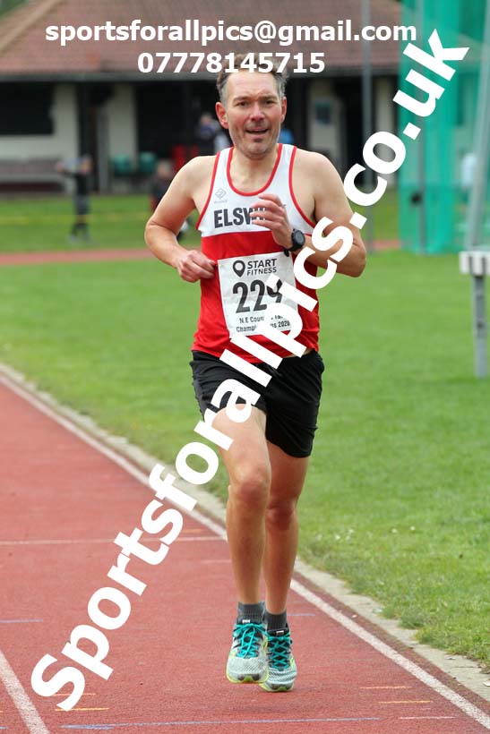 One mile, NECAA Open Meeting, Morpeth, Sunday, October 18th. David T. Hewitson/Sports for All Pics